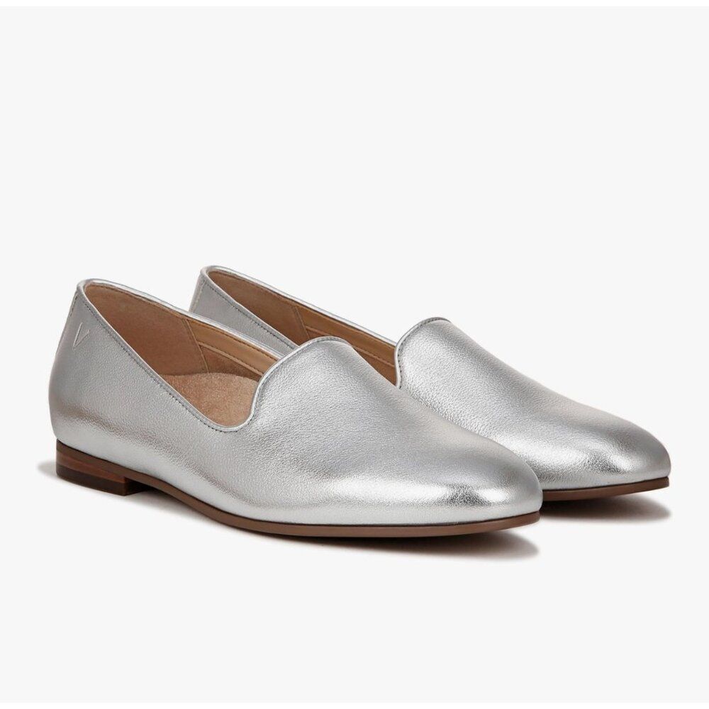 Vionic Women's Willa Slip-on Loafer in Silver Size 8.5